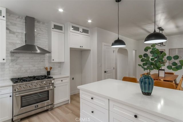 1636 N Sierra Bonita Avenue, Los Angeles, CA 90046