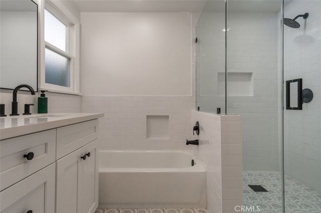 1636 N Sierra Bonita Avenue, Los Angeles, CA 90046