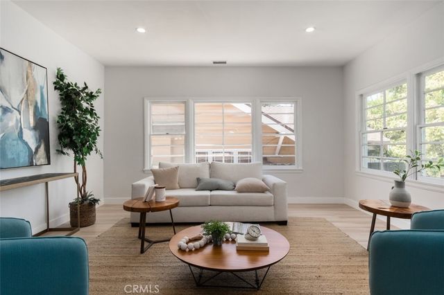 1636 N Sierra Bonita Avenue, Los Angeles, CA 90046