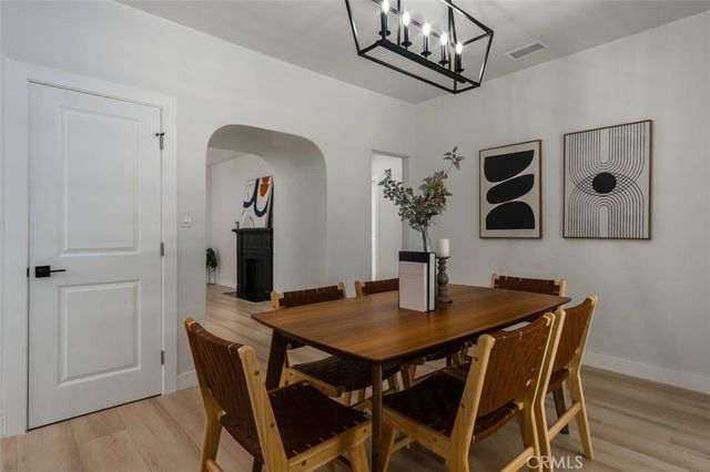 1636 N Sierra Bonita Avenue, Los Angeles, CA 90046