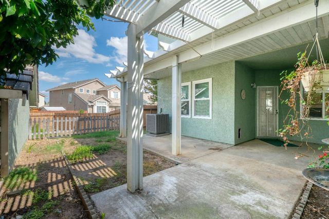 4937 Cherryville Ln, Sacramento, CA 95842