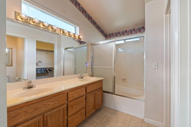 4937 Cherryville Ln, Sacramento, CA 95842