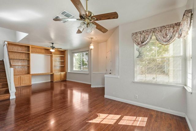 4937 Cherryville Ln, Sacramento, CA 95842