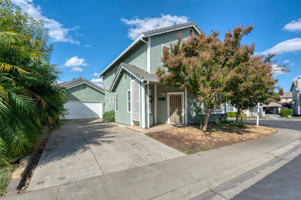4937 Cherryville Ln, Sacramento, CA 95842