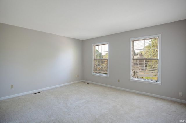 52124 N Lakeshore Drive, Granger, IN 46530