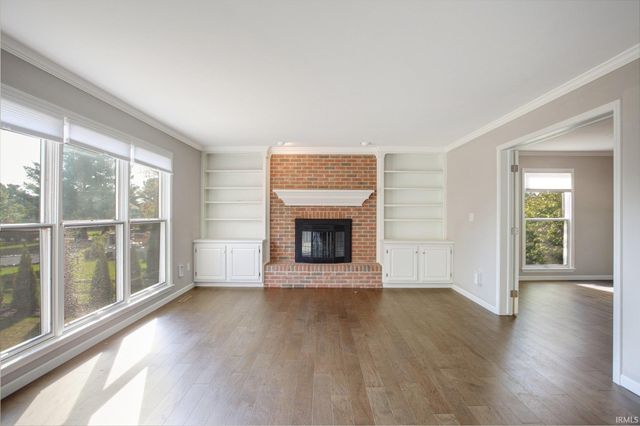 52124 N Lakeshore Drive, Granger, IN 46530