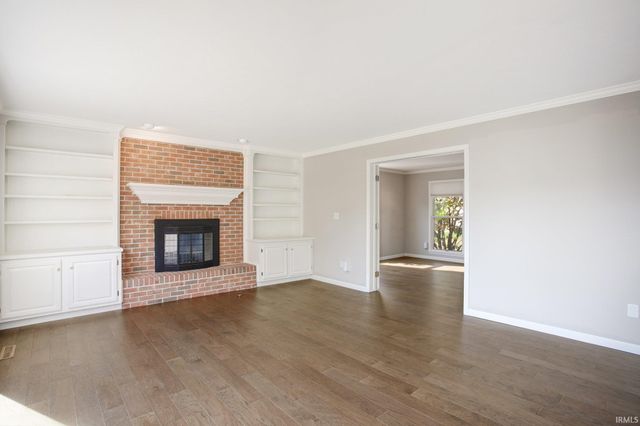 52124 N Lakeshore Drive, Granger, IN 46530