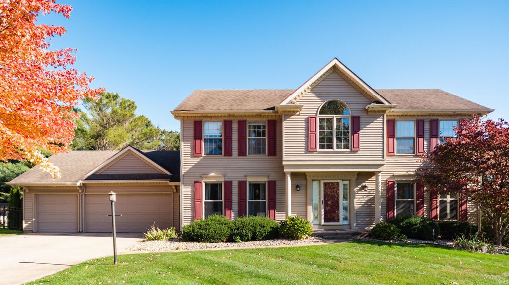 52124 N Lakeshore Drive, Granger, IN 46530