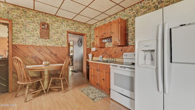 30 Highland Terrace, Gloversville, NY 12078