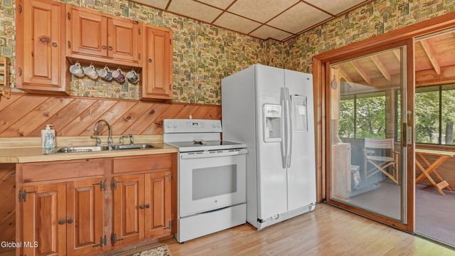 30 Highland Terrace, Gloversville, NY 12078