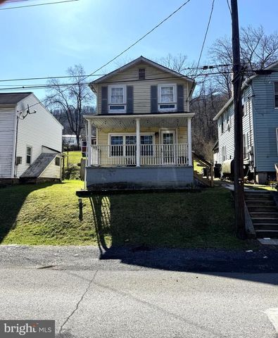 316 W RAILROAD ST, Reedsville, PA 17084