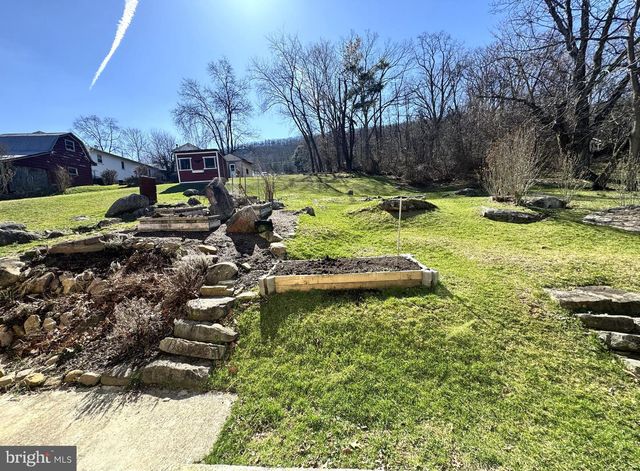 316 W RAILROAD ST, Reedsville, PA 17084