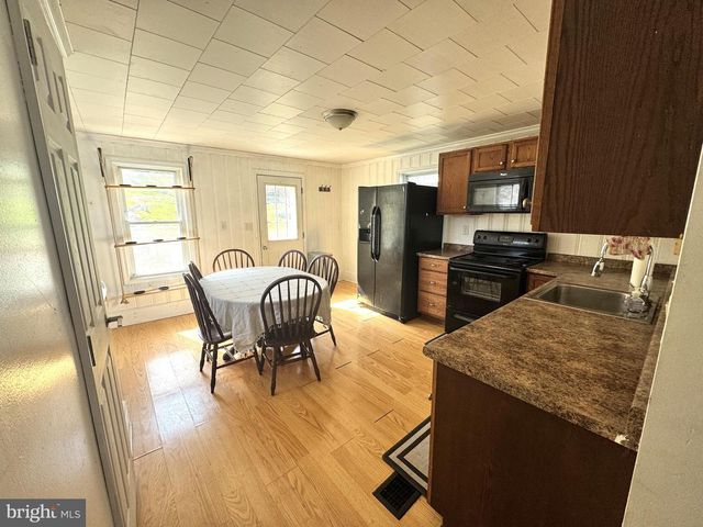 316 W RAILROAD ST, Reedsville, PA 17084