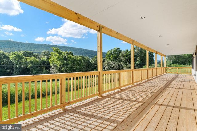 1854 MIDDLE COVE RD, Mathias, WV 26812