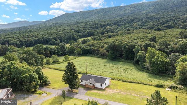 1854 MIDDLE COVE RD, Mathias, WV 26812