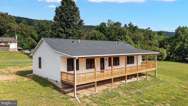1854 MIDDLE COVE RD, Mathias, WV 26812