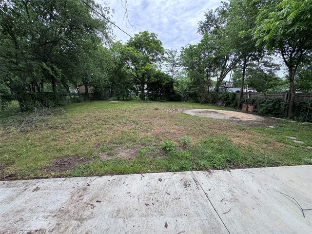520 King Street, Burleson, TX 76028