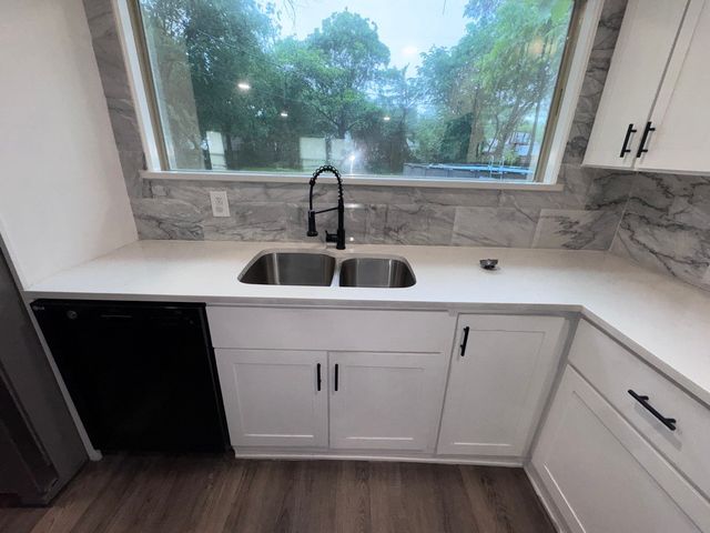 520 King Street, Burleson, TX 76028