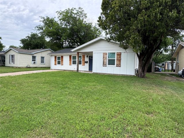 520 King Street, Burleson, TX 76028