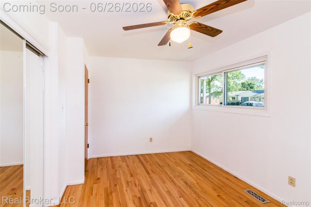 15009 Houghton Street, Livonia, MI 48154