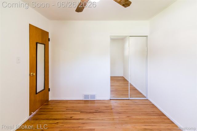 15009 Houghton Street, Livonia, MI 48154