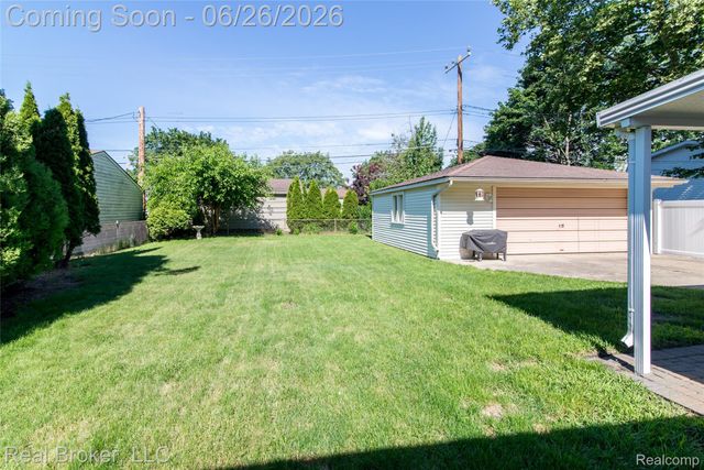 15009 Houghton Street, Livonia, MI 48154