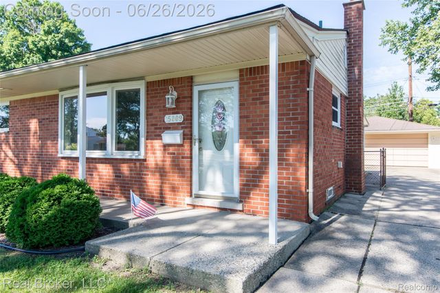 15009 Houghton Street, Livonia, MI 48154