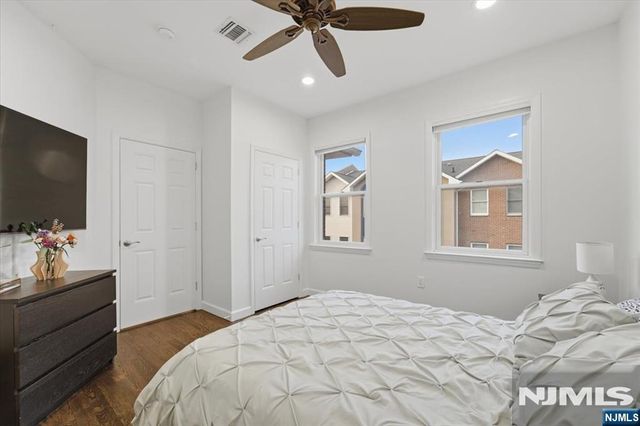 620 38th Street 205, Union City, NJ 07087