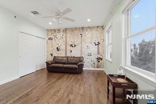 620 38th Street 205, Union City, NJ 07087