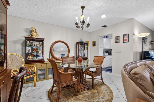 5073 LAKEFRONT Boulevard B, Delray Beach, FL 33484