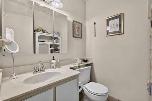 5073 LAKEFRONT Boulevard B, Delray Beach, FL 33484