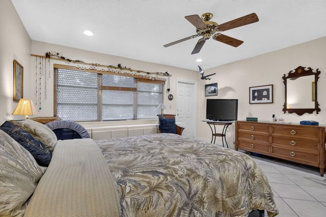5073 LAKEFRONT Boulevard B, Delray Beach, FL 33484
