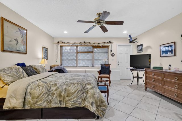 5073 LAKEFRONT Boulevard B, Delray Beach, FL 33484