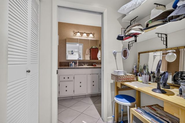 5073 LAKEFRONT Boulevard B, Delray Beach, FL 33484