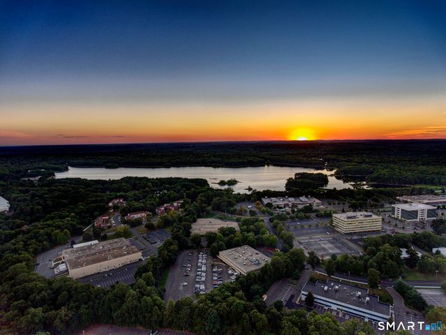 100 Parrott Drive 1106, Shelton, CT 06484