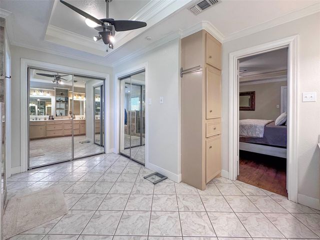 104 Daylily Drive, Lake Jackson, TX 77566