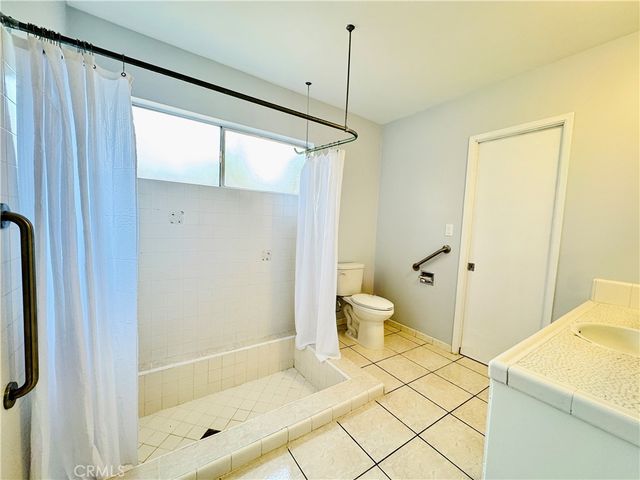 12538 Collins, Valley Village, CA 91607