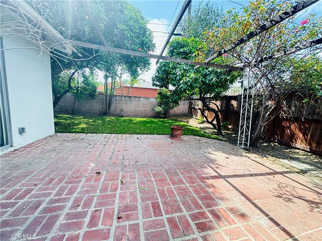 12538 Collins, Valley Village, CA 91607