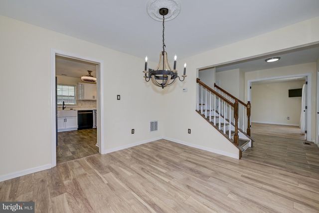 18 CANIDAE ST, Burlington, NJ 08016