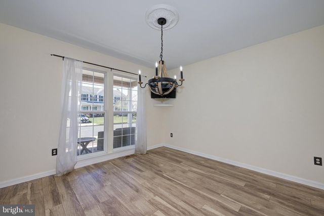 18 CANIDAE ST, Burlington, NJ 08016