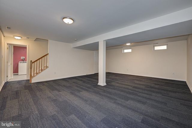 18 CANIDAE ST, Burlington, NJ 08016