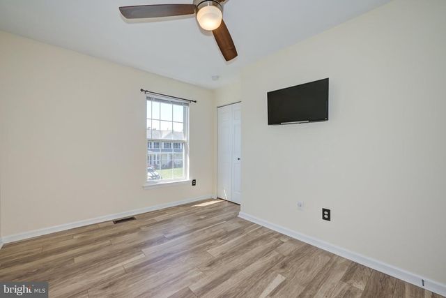 18 CANIDAE ST, Burlington, NJ 08016