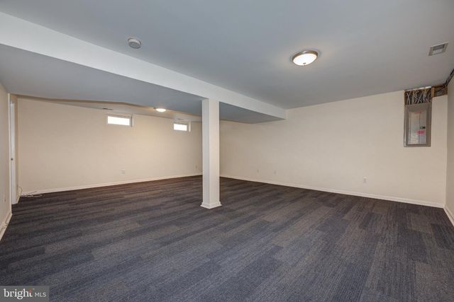 18 CANIDAE ST, Burlington, NJ 08016