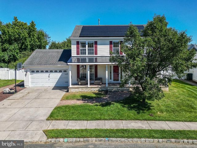 18 CANIDAE ST, Burlington, NJ 08016