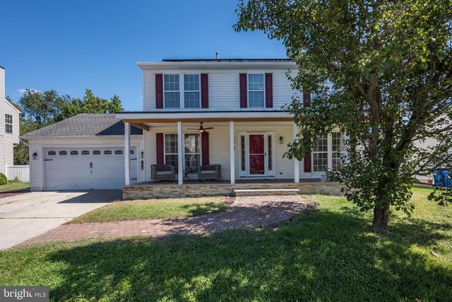 18 CANIDAE ST, Burlington, NJ 08016