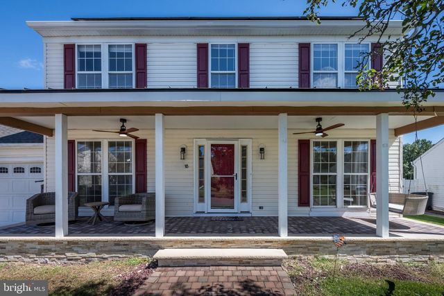 18 CANIDAE ST, Burlington, NJ 08016