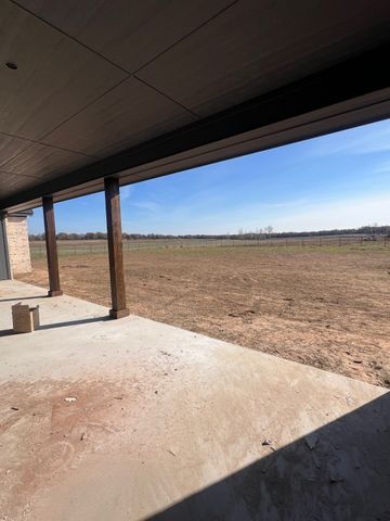 1390 Poe Prairie Road, Millsap, TX 76066