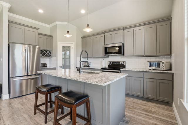 5007 Terlingua Drive, Granbury, TX 76048