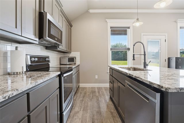 5007 Terlingua Drive, Granbury, TX 76048