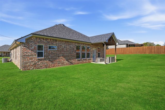 5007 Terlingua Drive, Granbury, TX 76048